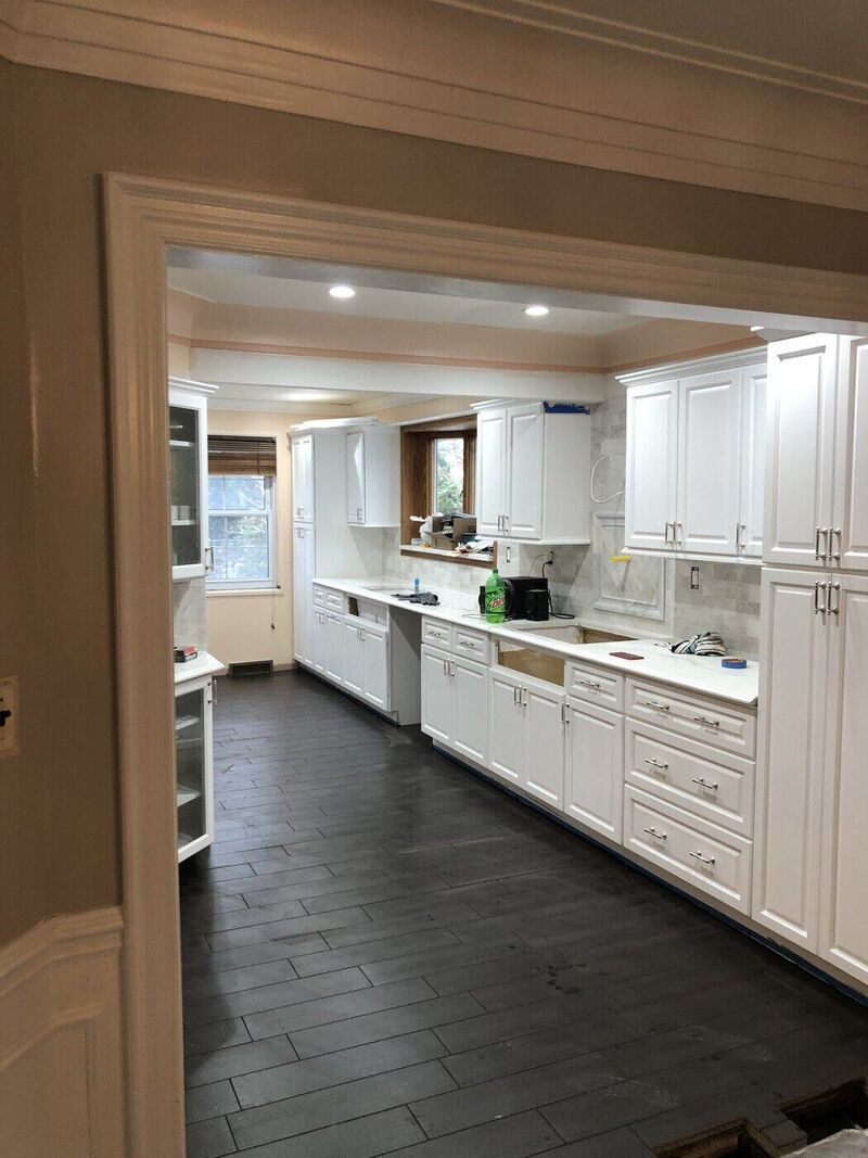 Kitchen / backsplash, White Kitchen, Marble Backsplash
