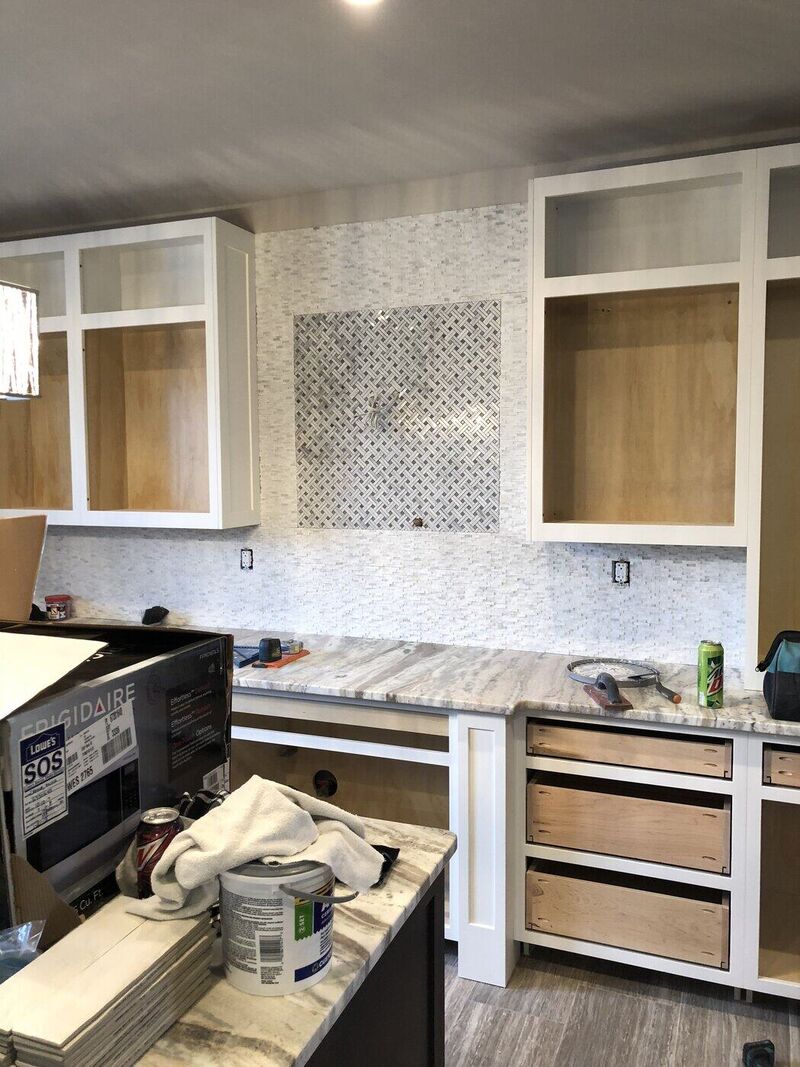 Kitchen, Wood-Plank Floors and Built Shower