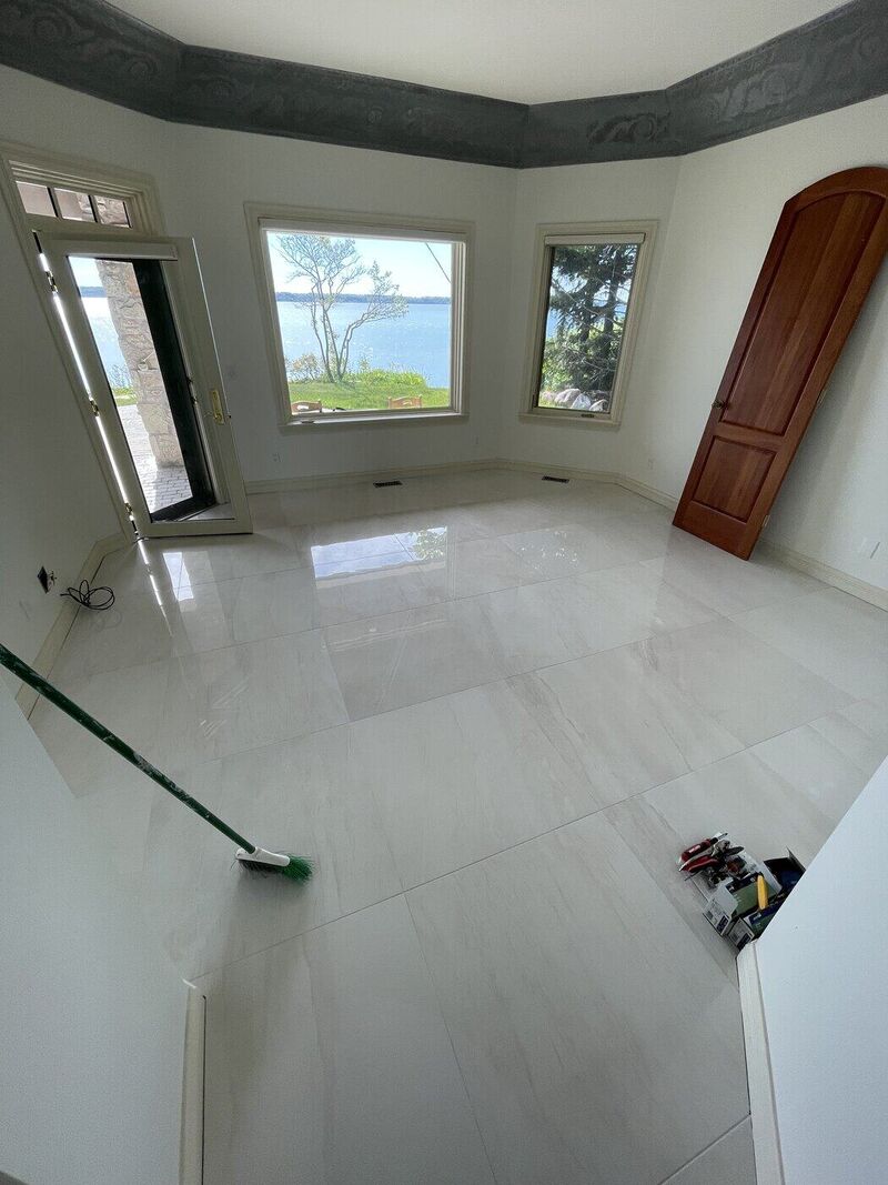 Master bedroom, Lakefront Residence