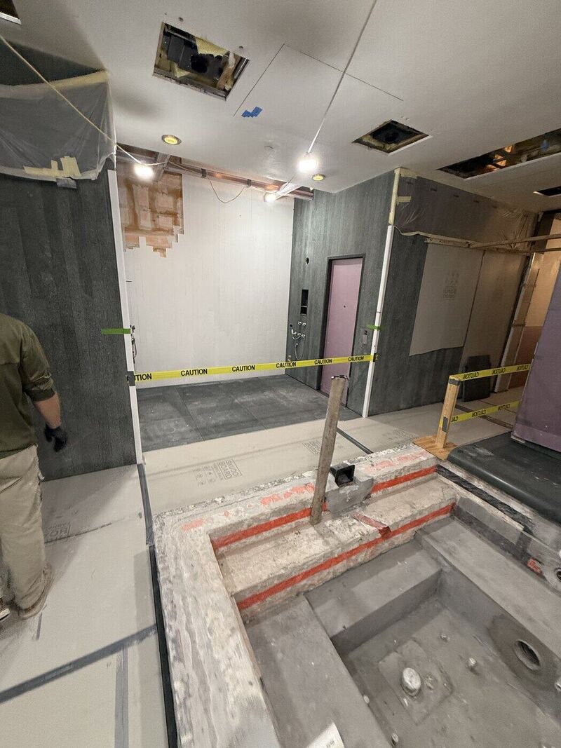 Basement, Private Luxury Estate