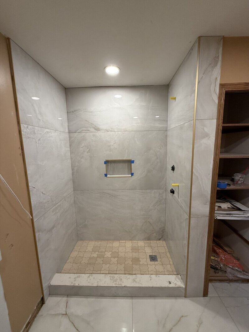Second-floor bath, High-End Slab Bath