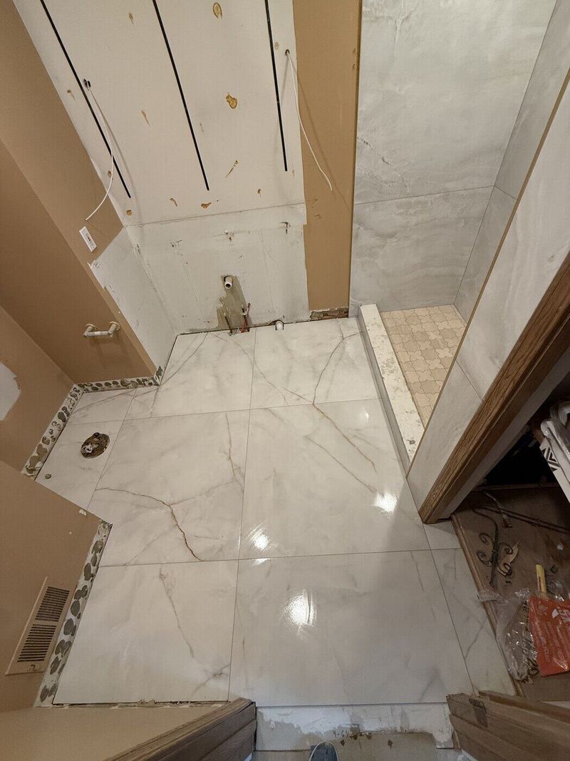 Second-floor bath, High-End Slab Bath